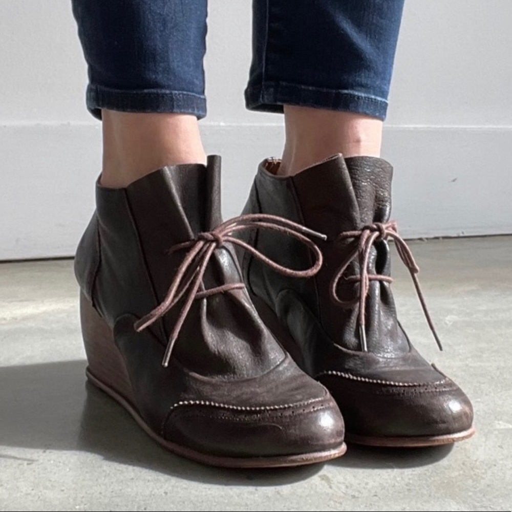 Argila by Pepe Monjo Brown Leather wedge 39.5